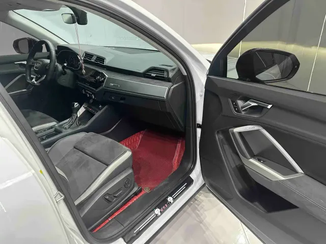 Audi Q3 — Фото автомобиля 18