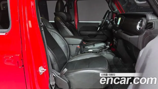 Jeep Wrangler Wrangler (JL) 2.0 Overland 4 двери — Фото автомобиля 25