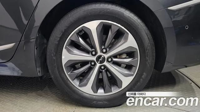 Kia K8 K8 Hybrid — Фото автомобиля 5