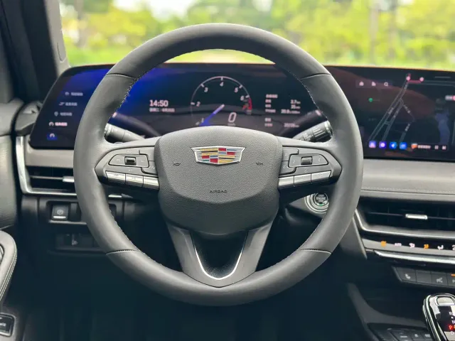 Cadillac CT5 — Фото автомобиля 7