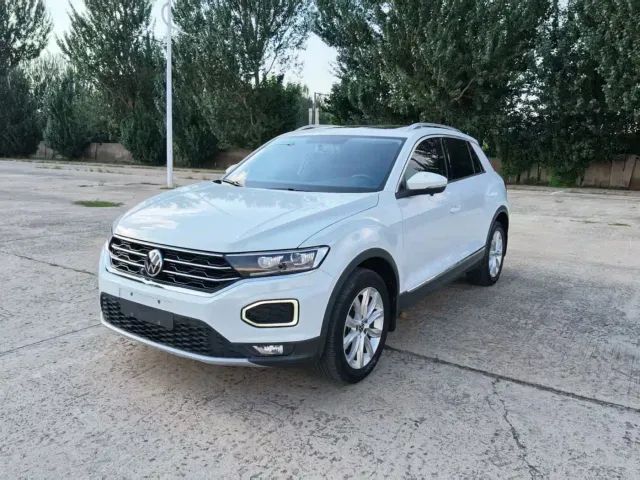 Фотография автомобиля — Volkswagen T-Roc