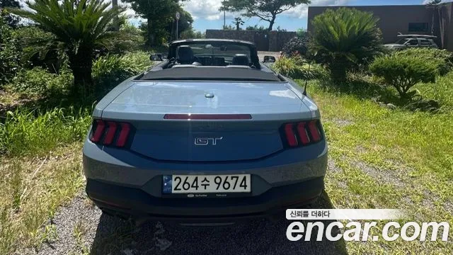 Ford Mustang — Фото автомобиля 4