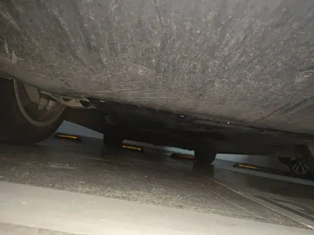 Tesla Model Y — Фото автомобиля 21