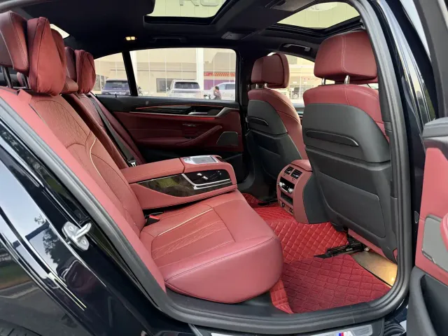 BMW 5 Series — Фото автомобиля 9