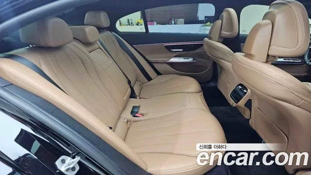 Mercedes-Benz E-Class W214 — Фото автомобиля 18