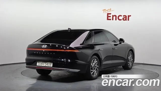 Hyundai Grandeur — Фото автомобиля 2