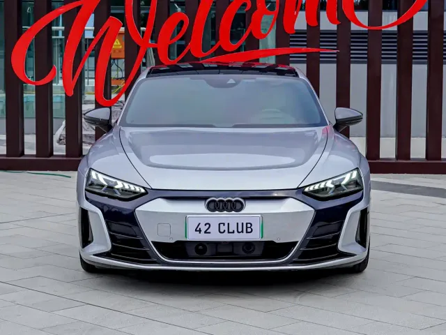 Audi e-tron GT — Фото автомобиля 2