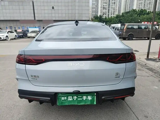 BYD Qin L — Фото автомобиля 5