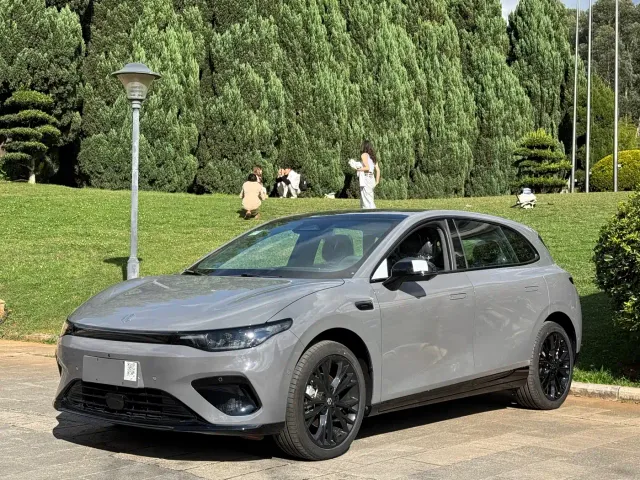 Фотография автомобиля — Leapmotor Lafa 5