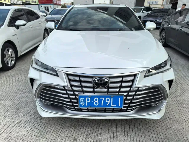 Toyota Avalon — Фото автомобиля 6