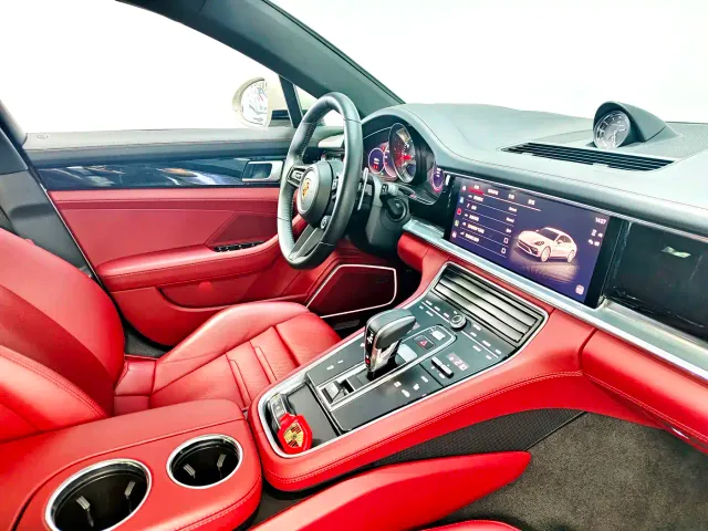 Porsche Panamera — Фото автомобиля 11