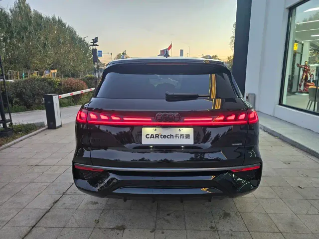 Audi Q6 — Фото автомобиля 6
