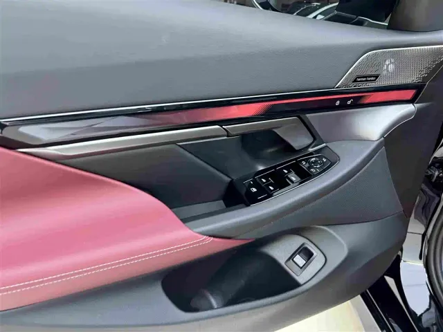 BMW 5 Series — Фото автомобиля 24