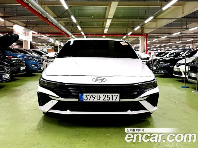 Hyundai Avante CN7 — Фото автомобиля 3