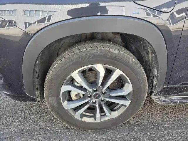 Exeed Chasing Wind C-DM — Фото автомобиля 5