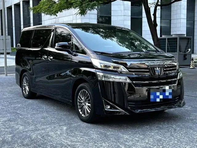 Toyota Vellfire — Фото автомобиля 3