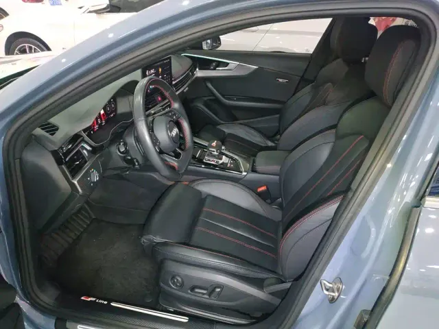 Audi A4L — Фото автомобиля 14