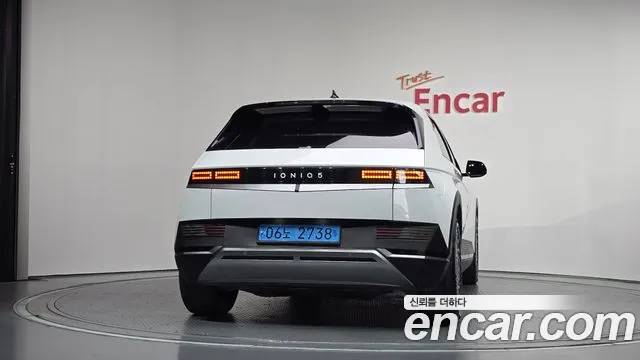 Hyundai Ioniq 5 — Фото автомобиля 4