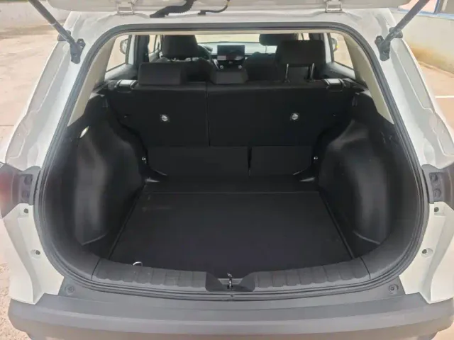 Toyota Corolla Cross — Фото автомобиля 18