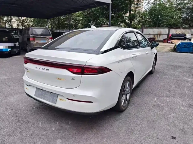 GAC Aion S — Фото автомобиля 6