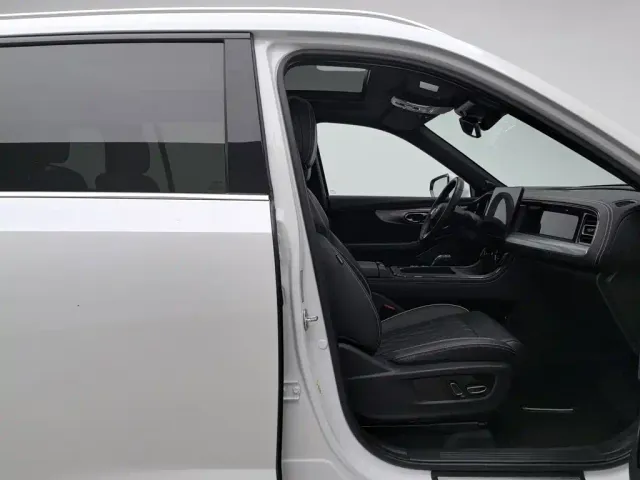GAC Trumpchi GS8 — Фото автомобиля 23