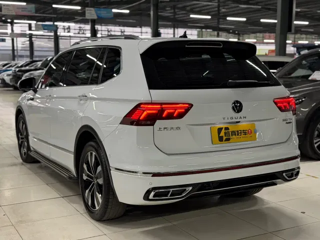 Volkswagen Tiguan L — Фото автомобиля 19
