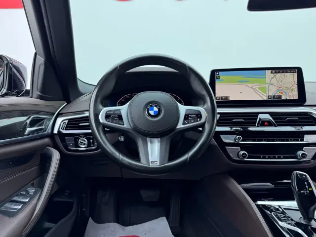 BMW 5 Series — Фото автомобиля 16