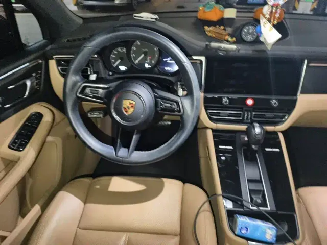Porsche Macan — Фото автомобиля 6