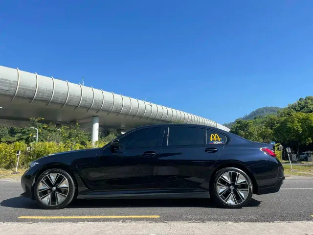 BMW i3 — Фото автомобиля 7