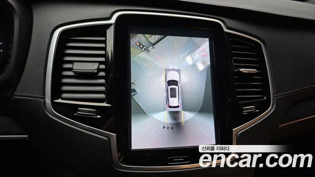 Volvo XC90 — Фото автомобиля 21