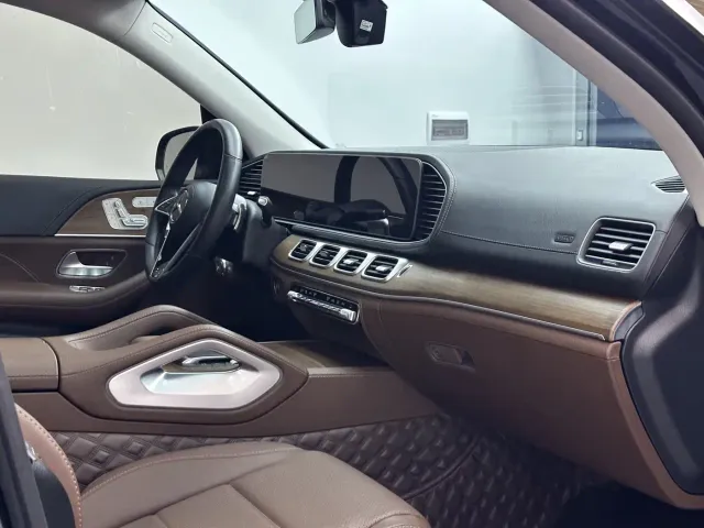 Mercedes-Benz GLE-Class — Фото автомобиля 16