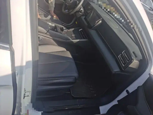 BYD Qin L — Фото автомобиля 18