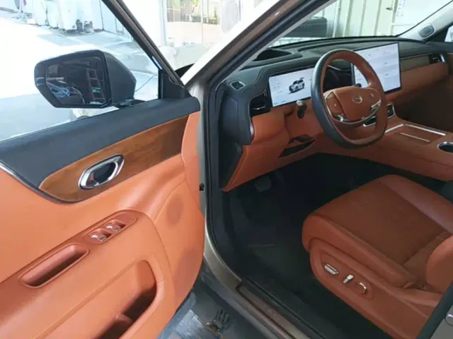 GAC Trumpchi Xiangwang S9 — Фото автомобиля 15