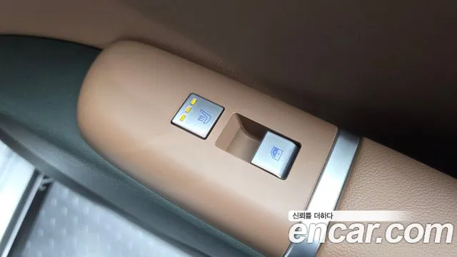 Hyundai Grandeur GN7 — Фото автомобиля 19
