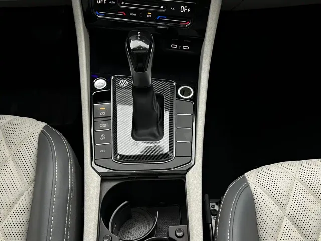 Volkswagen Sagitar — Фото автомобиля 11