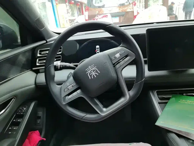 BYD Qin L — Фото автомобиля 6