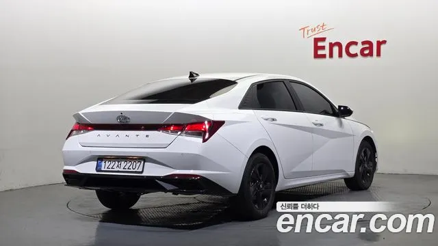 Hyundai AVANTE Avante (CN7) — Фото автомобиля 2