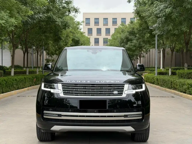 Land Rover Range Rover — Фото автомобиля 3