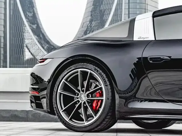 Porsche 911 — Фото автомобиля 3
