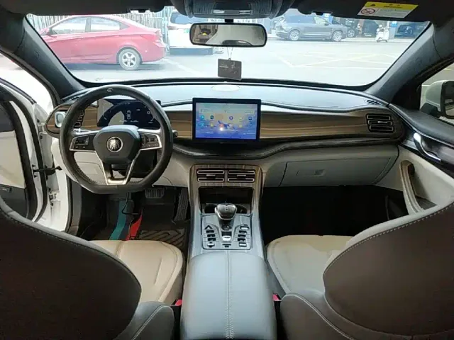 BYD Qin PLUS — Фото автомобиля 9