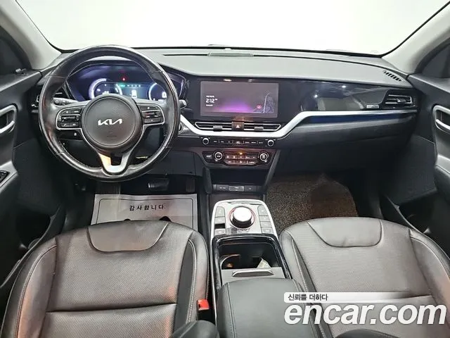 Kia Niro — Фото автомобиля 7