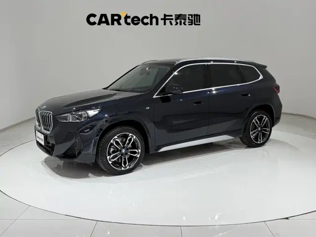 Фотография автомобиля — BMW X1