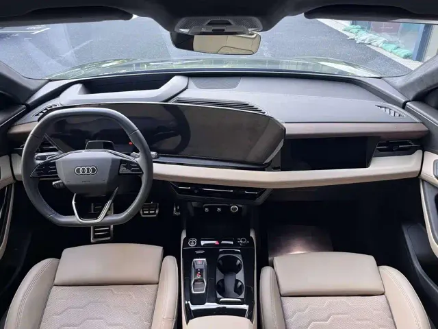 Audi Q6L e-tron — Фото автомобиля 6
