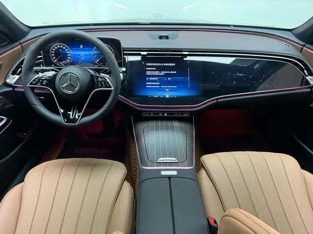 Mercedes-Benz E-Class — Фото автомобиля 12