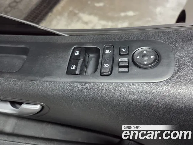 Hyundai Staria Staria Карго 5 мест — Фото автомобиля 13