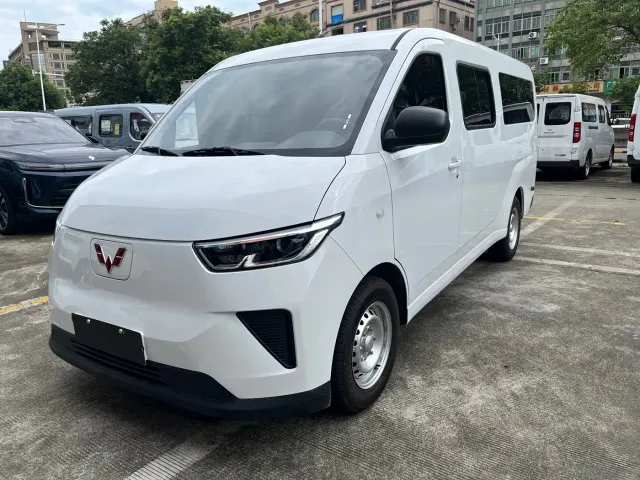 Фотография автомобиля — Wuling Yangguang