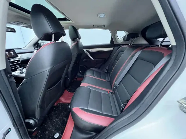 Geely Binyue — Фото автомобиля 6