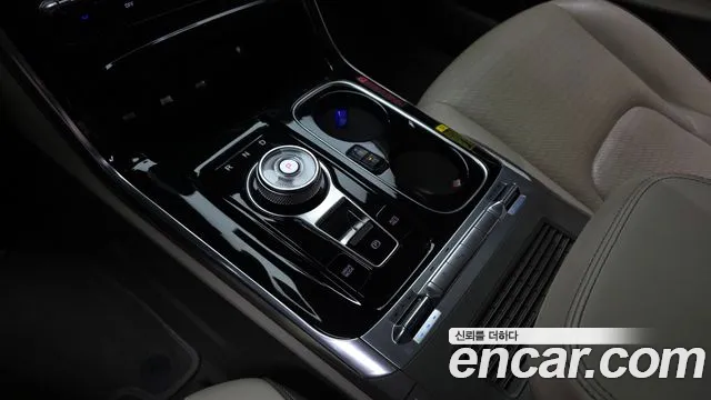 Kia Carnival 4th Gen — Фото автомобиля 12