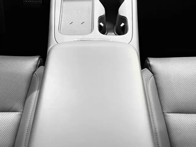 Leapmotor C10 — Фото автомобиля 19