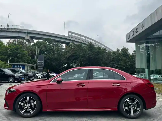 Mercedes-Benz A-Class — Фото автомобиля 6